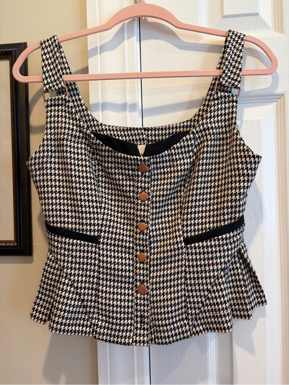 Maeve Houndstooth Peplum Button Front Top 🖤🤍🤎